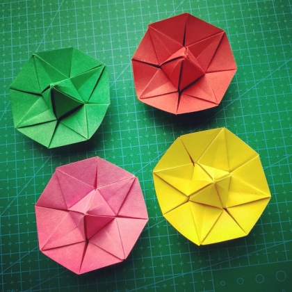 Pyramid dish